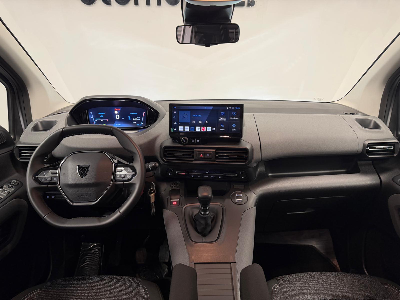 PEUGEOT RIFTER 7